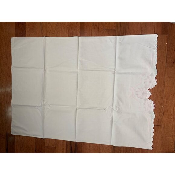 Vintage pillowcases pair pink floral embroidered scalloped edges cotton standard - Picture 7 of 11